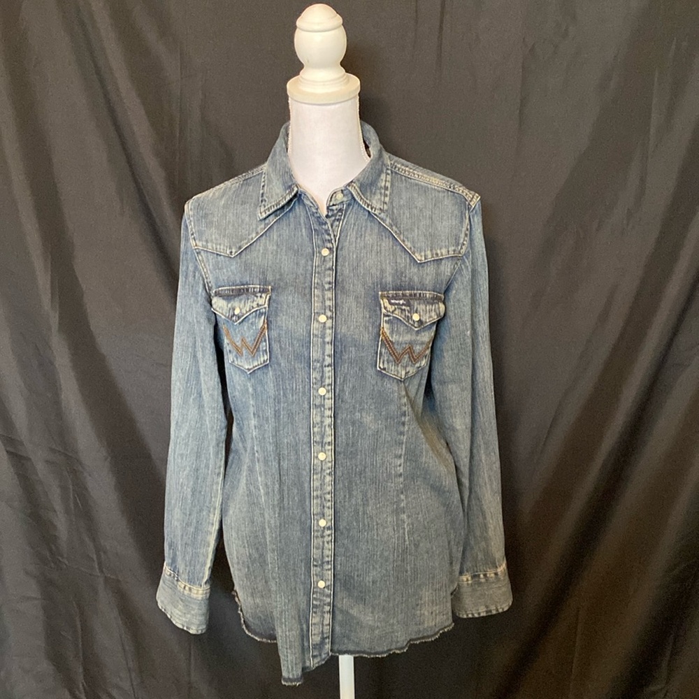 Wrangler denim button down